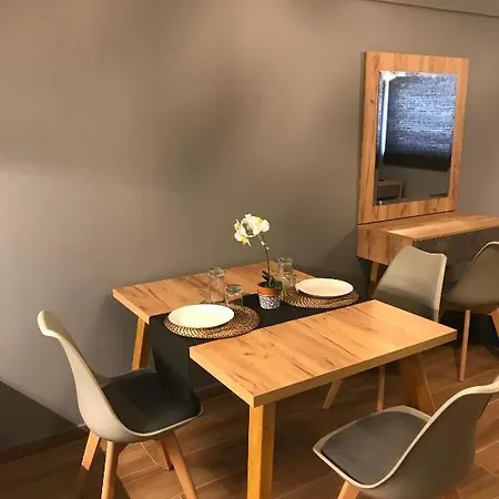 Apartment Luxe Lukourgou Aiolou 97 By Zeus *