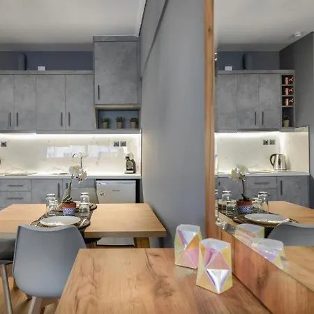 Luxe Lukourgou Aiolou 97 By Zeus Apartment